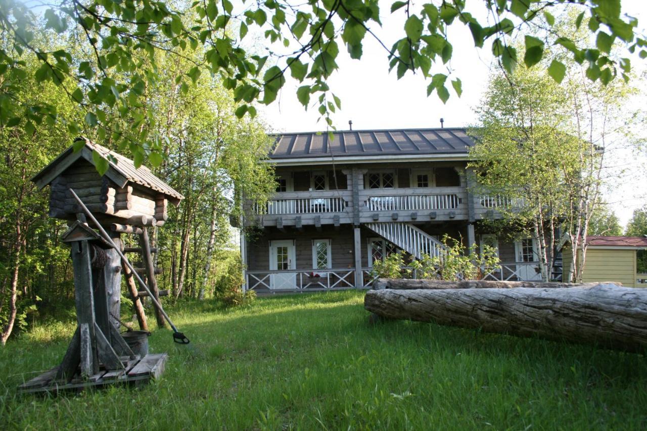 Santa's Little Village - Uitonniemi Отель