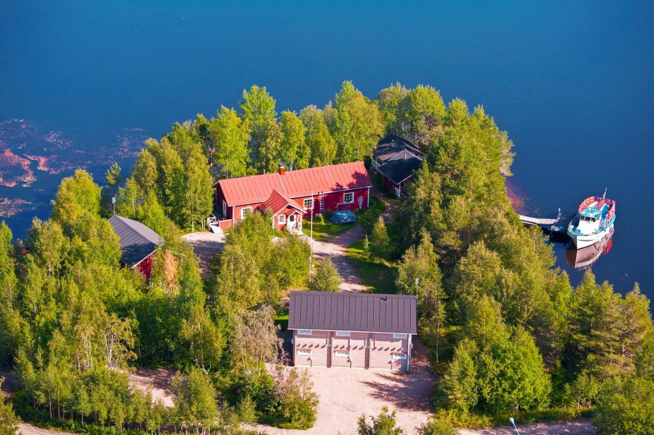 Santa's Little Village - Uitonniemi Отель 2*